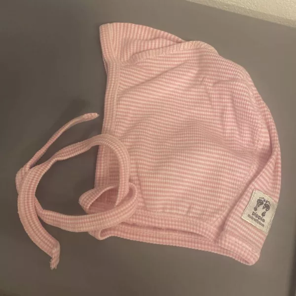 Pippi babyhue med striber - Str: 90